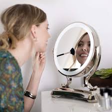 makeup light mirror