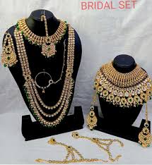 indian wedding jewelry gold kundan