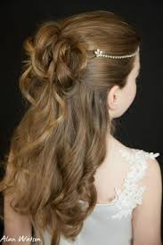 Use these communion photos for holy week, the last supper, and your communion services. 97 Hairstyles For First Communion 2020 Ideas With Style Fashion Diiary 1 Source For Fashion Lifestyle Inspiration