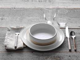 how to set a table basic informal and