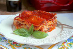 Do Italians put meat in their lasagna?