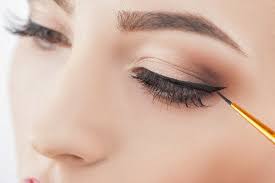 Loose powder or pigments are powder eyeshadows that come in a loose form. How To Apply Eyeshadow Eyeliner 12 Powder Eyeliner Tips And Tutorials