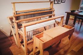 how to a weaving loom articles