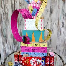 Some of the highlights to look for in this fabulous carnival party are: Diy Carnival Party Centerpiece Fun365