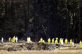Investigators comb the debris field for evidence from united airlines flight 93 near shanksville, pennsylvania, on sept. Chime Tower Is Voice For Flight 93 Passengers Killed On 9 11 Pbs Newshour
