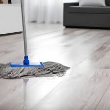 can i use mop and glo for laminate floors