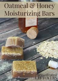 oatmeal and honey moisturizing bar soap
