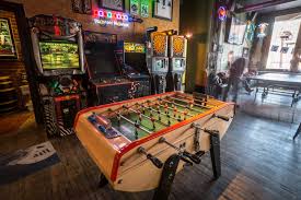 23 nyc bars with activities and games
