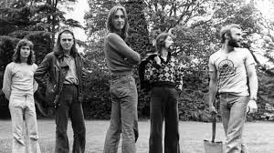 genesis the carpet crawlers 1974
