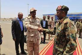 حميدتي يطلق النار على الجميع.. ما حقيقة التوتر في السودان بين الجيش وقوات  الدعم السريع؟ | أخبار | الجزيرة نت