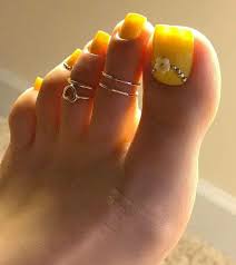 Summer nail art is all about bright colors. 40 Trendy Summer Toe Nail Designs For 2019 Hot Toe Nails Page 4 Of 44 Liatsy Fashion Imtopic