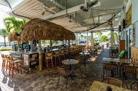 best waterfront restaurants outdoor