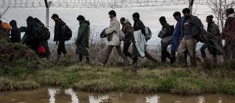 Έβρος: Καταδιώξεις διακινητών & παράνομων μεταναστών στα σύνορα - Αρχίζουν  πάλι οι μαζικές «εισβολές» | Pronews