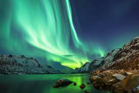 aurora borealis northern lights tour