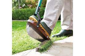 lawn edging tools to keep your garden