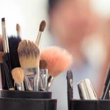 gloss make up beauty studio in