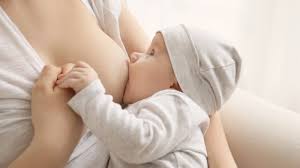 Are you a nursing mom? Pay attention to these 3 effective breastfeeding positions | HealthShots