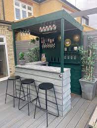 outdoor garden bar
