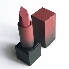 huda beauty power bullet matte lipstick