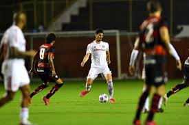 A partir das 16h30, na arena, o grêmio recebe o internacional valendo a 11ª rodada do campeonato brasileiro edição 2021. Internacional X Vitoria Acompanhe Em Tempo Real O Jogo Da Copa Do Brasil