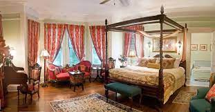 18 striking victorian bedroom designs
