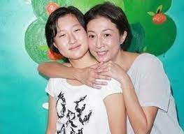 Etta also has a brother named jaycee chan, an actor. Etta Ng Chok Lam Jackie Chan S Daughter Age Wiki Mother