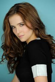 Zoey Deutch is about to go from one-to-watch to mega movie star, playing Beautiful Creatures mean girl Emily Asher in the film that&#39;s being called the next ... - zoeydeutch-00