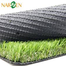 artificial gr and artificial turf