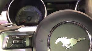 ford mustang how to turn on off