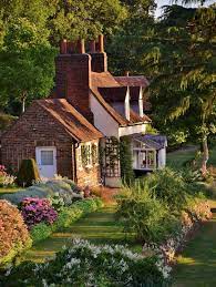 Beautiful Modern English Country Garden