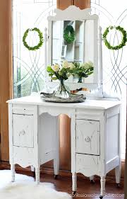 Antique Dressing Table Makeover