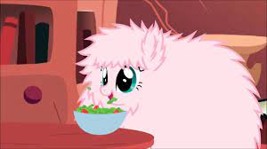 Fluffy Pony - Eating loop - YouTube
