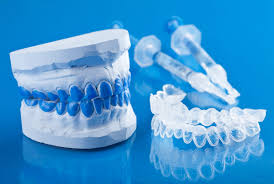 Hausmittel, spezielle zahnpasten oder bleachings aus der drogerie? Zahnaufhellung Zu Hause Zahnarztpraxis