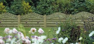 Brilliant Tips For Small Garden Fencing