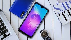 hd dot notch display and ai front flash