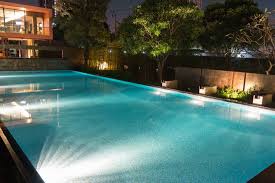 looking for a pool light installation