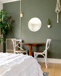 What Colors Go With Sage Green Walls
