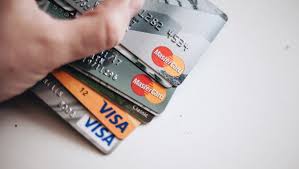 In reality, charge cards have significant differences to traditional charge cards often come with no preset spending limit. Charge Card Vs Credit Card What S The Difference The Simple Dollar