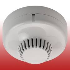 So the relay is energised continuously till the initial input condition (no smoke). Ziton Z630 3p Conventional Optical Smoke Detector Z630 3p