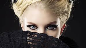 fashion eyes model blonde makeup