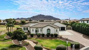 Luxury Gilbert Az Homes With Guest