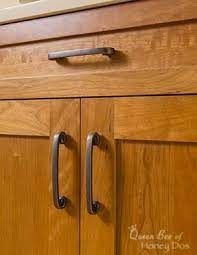 how to align cabinet doors queen bee