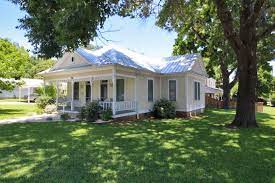 702 west austin fredericksburg tx homes