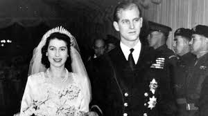 She celebrated 65 years on the throne in february 2017 with her sapphire jubilee. Queen Elizabeth Ii Age Husband Children Biography
