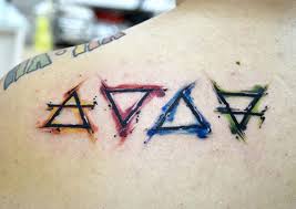 42 triangle tattoos for women that are