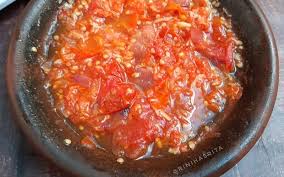 Resep sambal lalapan ayam goreng khas lamongan. 5 Resep Sambal Tomat Terpopuler Enak Disantap Dengan Terong Hingga Ikan