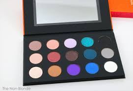 make up for ever 15 artist shadow palette