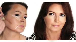 contouring and highlighting face