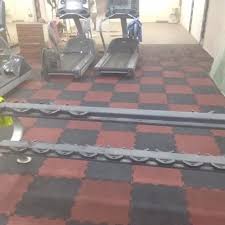 black matte gym rubber flooring