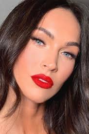 35 stunning red lips makeup looks